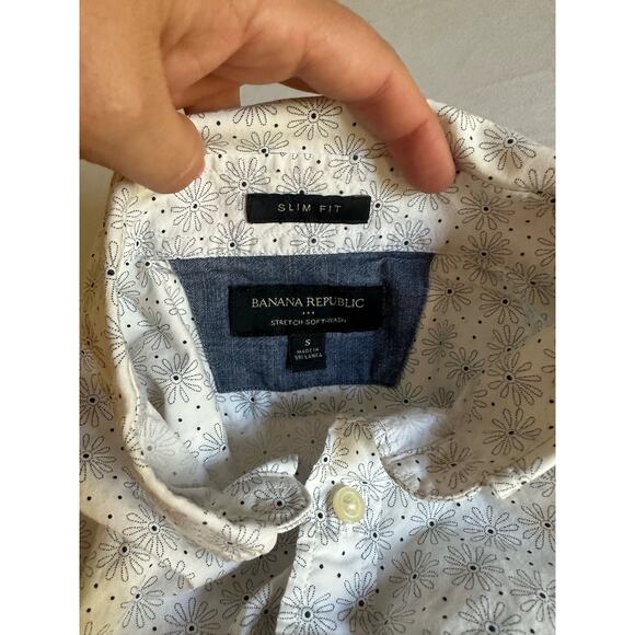 Banana Republic Men's Short Sleeve Button Down Size Small - Picture 6 of 6